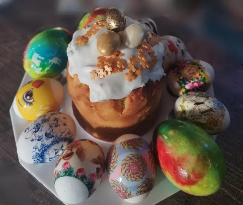 Пасхальный кулич с куркумой