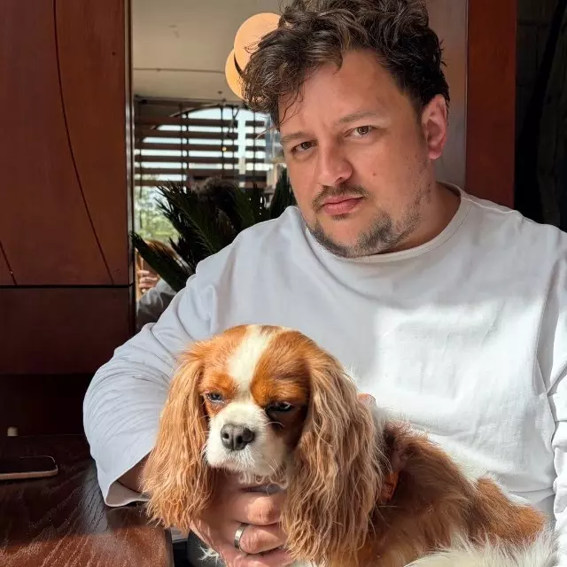 Писается кот