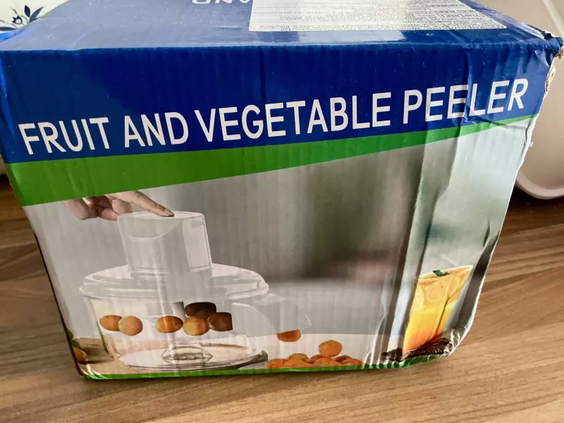 Овощечистка или Fruit and vegetable peeler