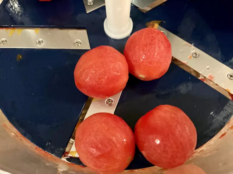 Овощечистка или Fruit and vegetable peeler