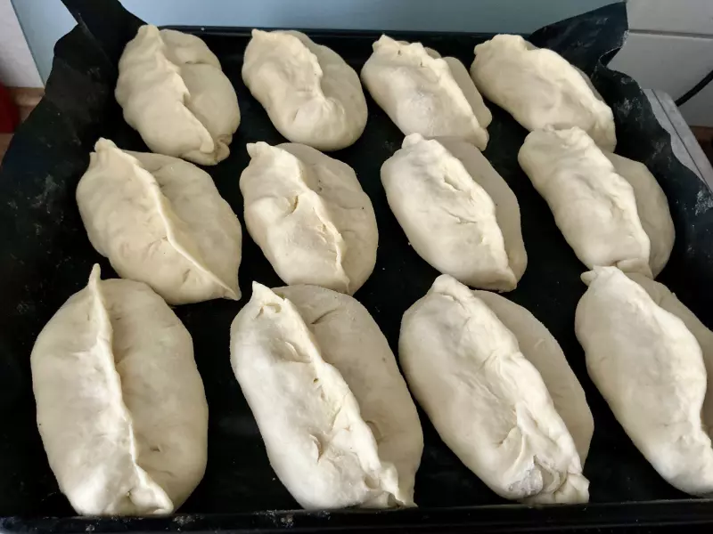 Простое дрожжевое тесто для пирожков с ливером в хлебопечке Hyundai HYBM-3086