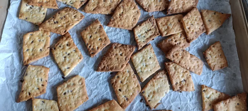 Крекер, просто крекер