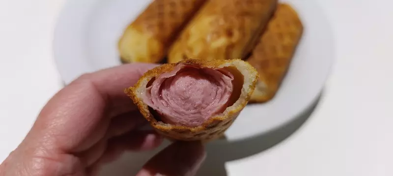 Сосиски в тесте в сосисочнице Galaxy