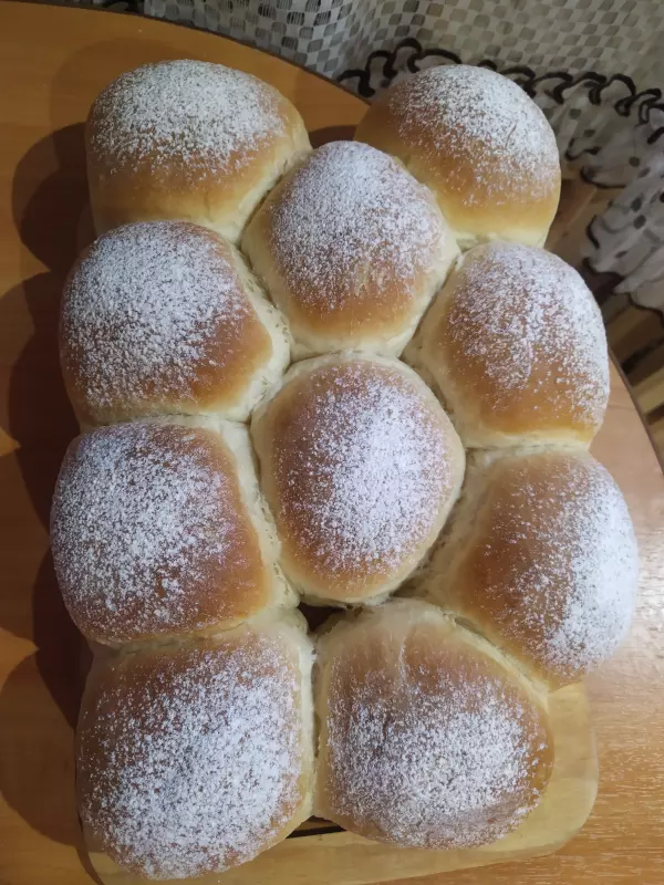 Воздушные дрожжевые булочки