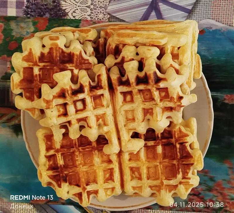 Мягкие вафли на кефире и сметане