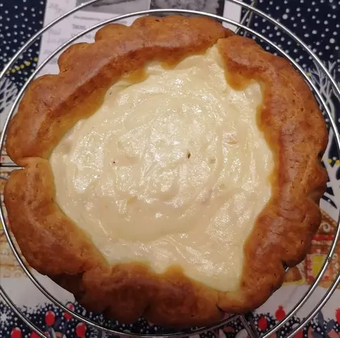 Ватрушка с яблочной начинкой или с творогом