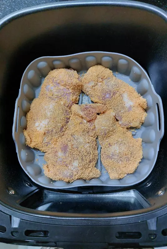 Аэрогриль Gfgril GFA-5500, 6,5 л, 2 ТЭНа (обзор)