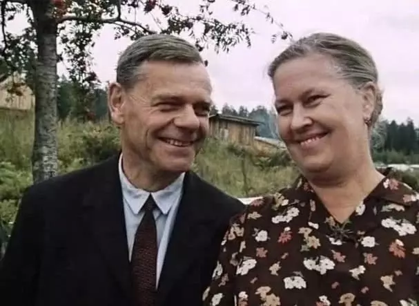 Селебрити-лайф