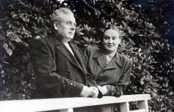 Селебрити-лайф