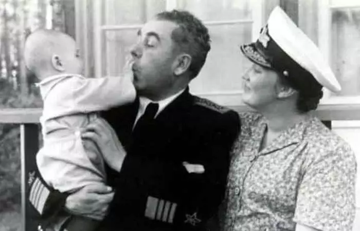 Селебрити-лайф