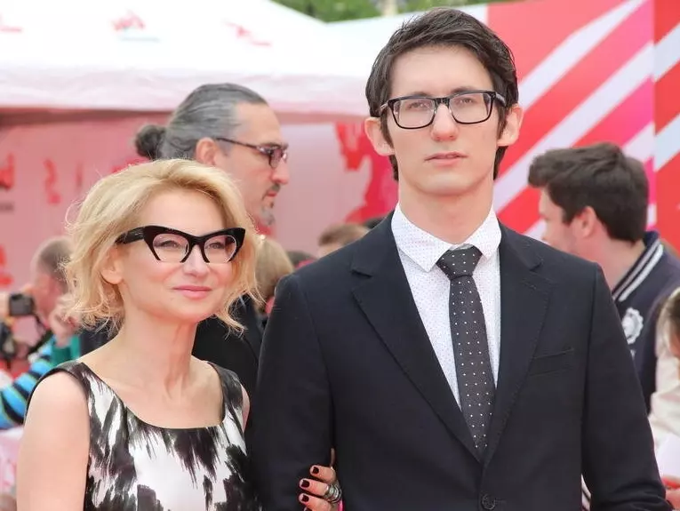 Селебрити-лайф