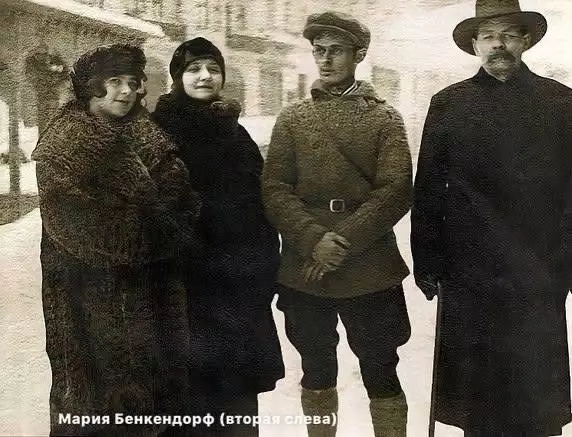 Селебрити-лайф