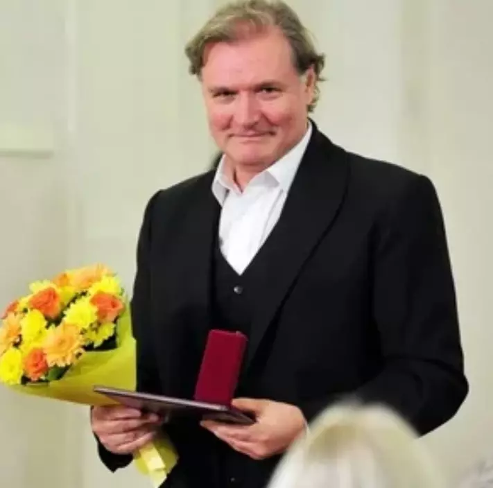 Селебрити-лайф