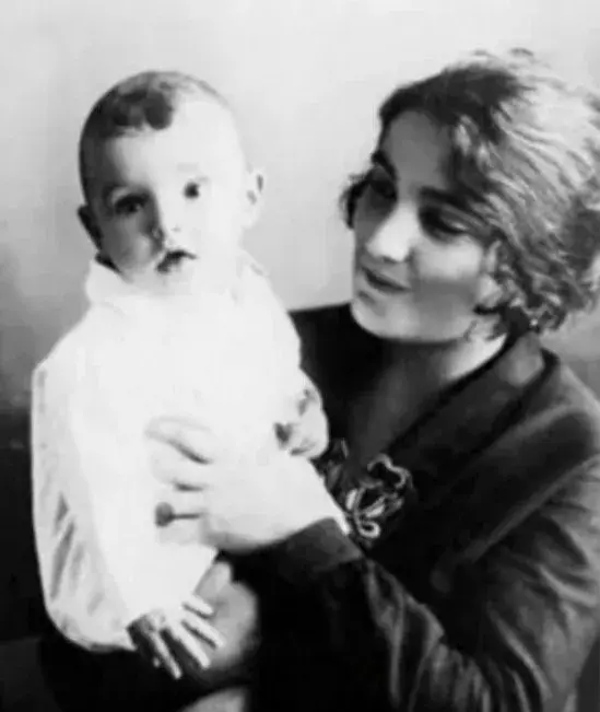 Селебрити-лайф