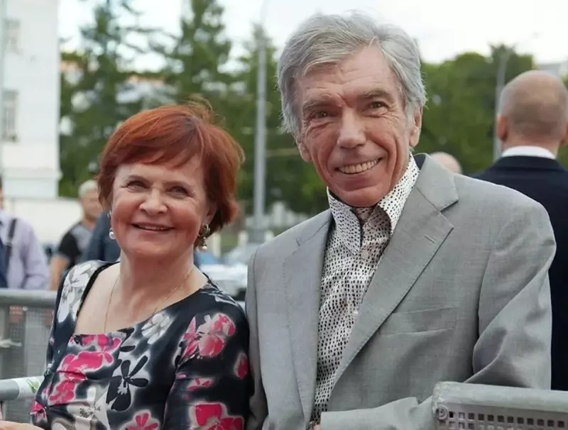 Селебрити-лайф