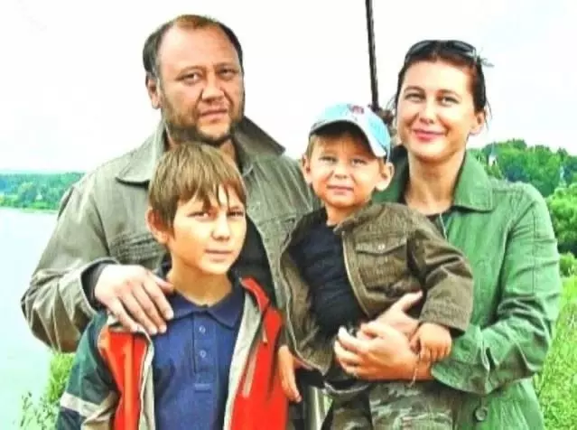 Селебрити-лайф