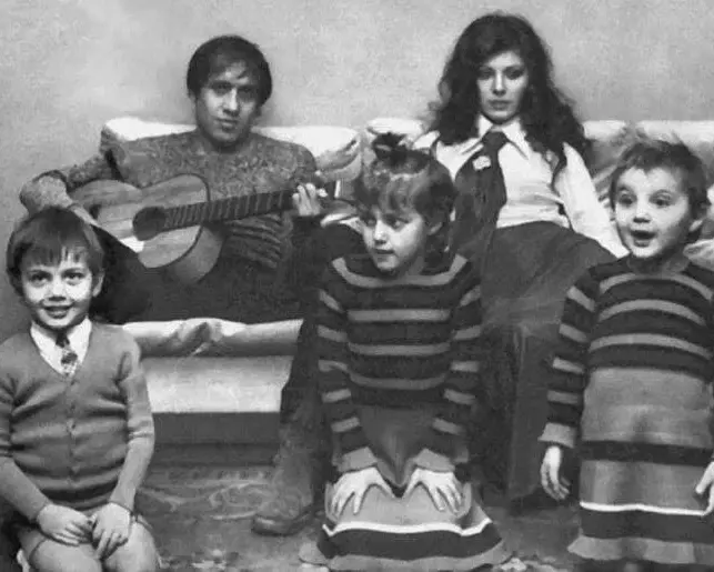 Селебрити-лайф