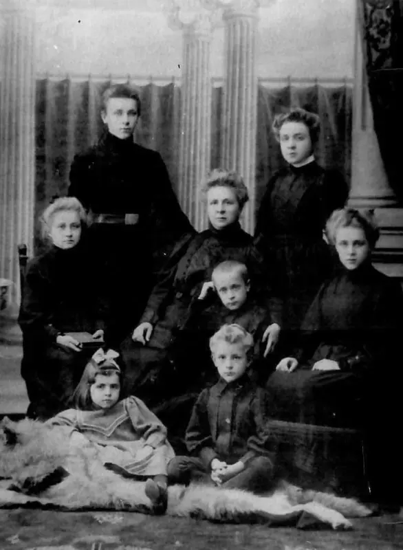 Селебрити-лайф