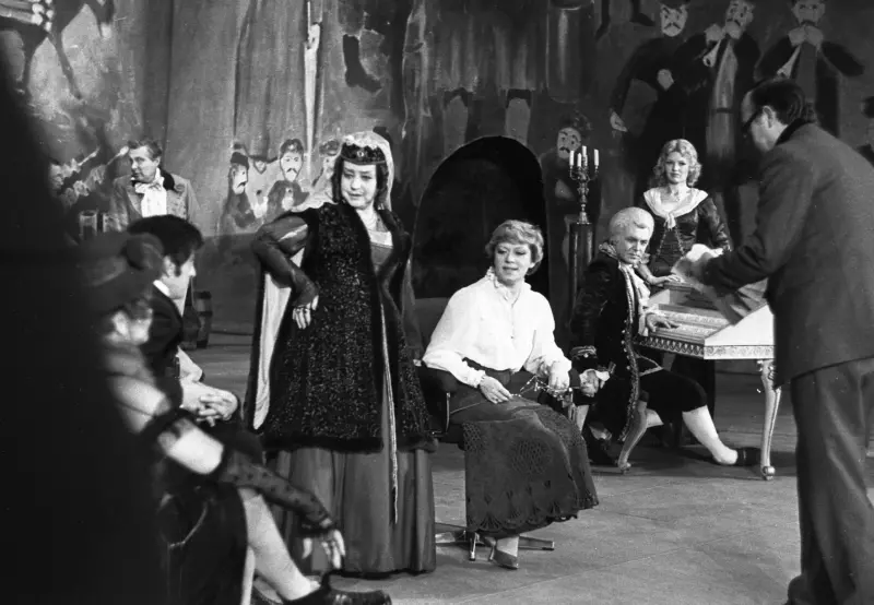 Селебрити-лайф