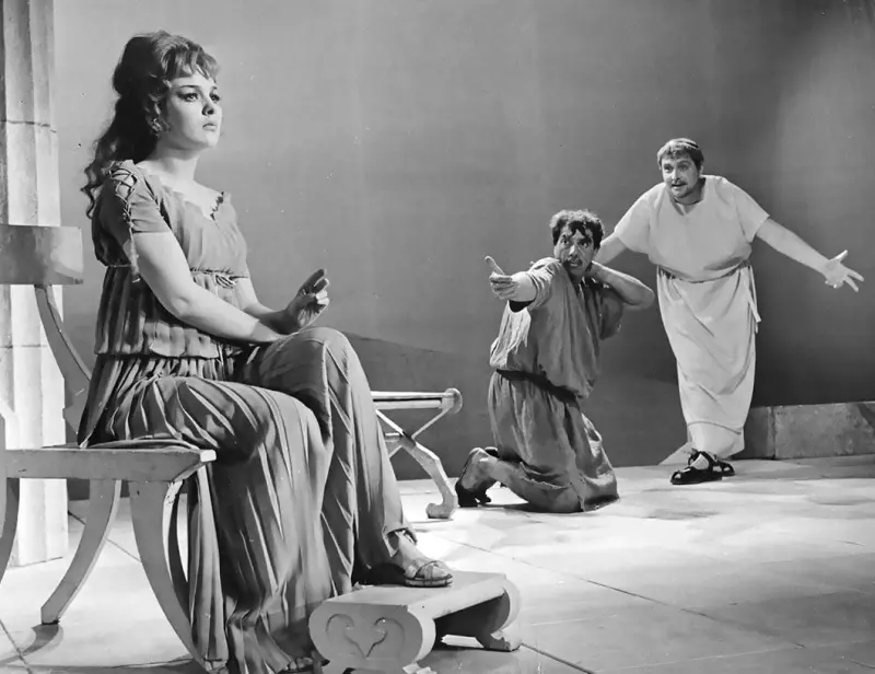 Селебрити-лайф