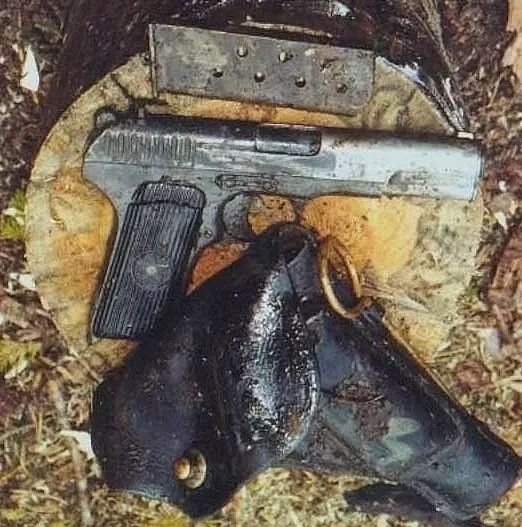 Поклонимся великим тем годам....